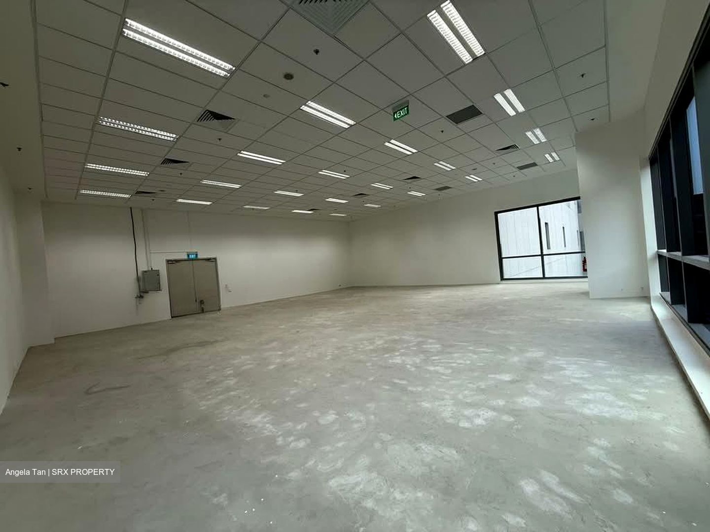 Kallang Place (D12), Factory #584317531